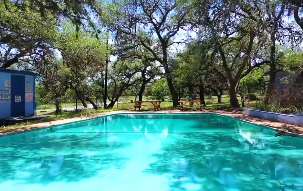 Video preview highlighting the recreational amenities available to property owners in Apache Shores.